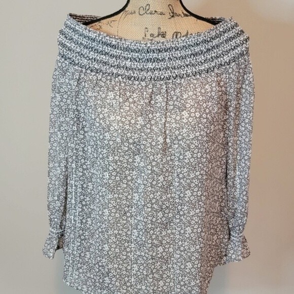 Rebecca Minkoff off the shoulder floral blouse - Picture 2 of 4